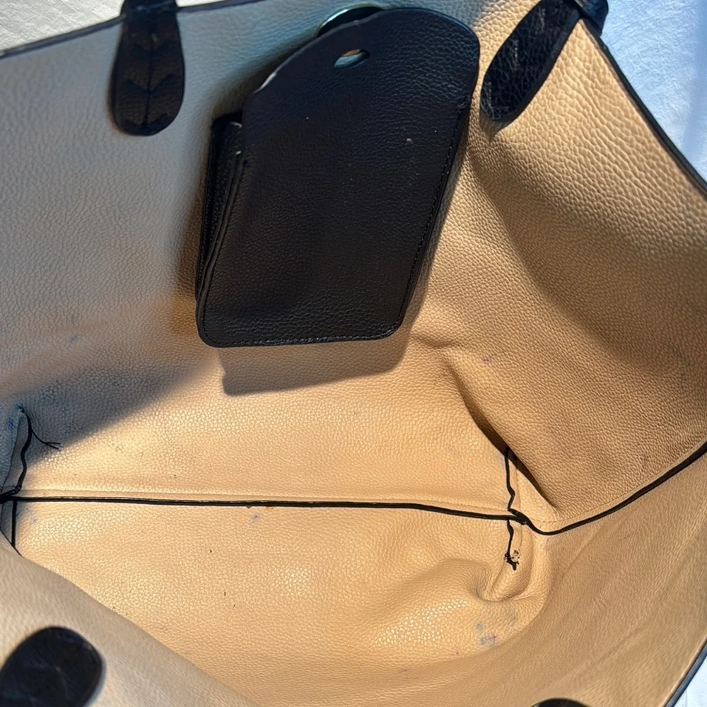 BCBG Elegant BlackTote
